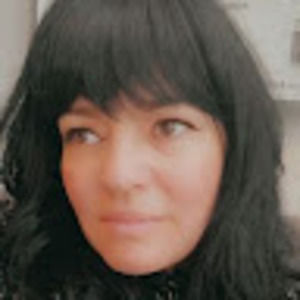 Meet your Posher, Chrystal